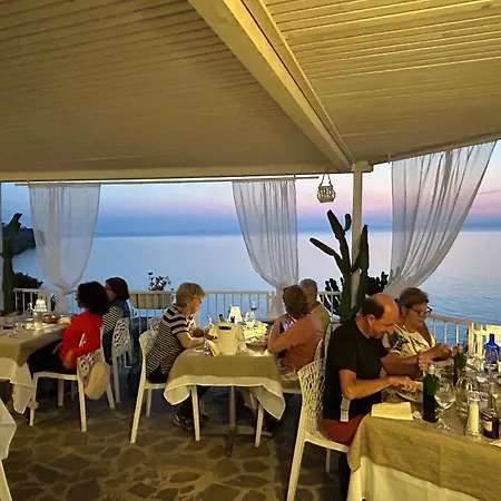 Mediterranean Boutique