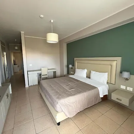 Mediterranean Boutique 3*