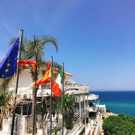 Mediterranean Boutique