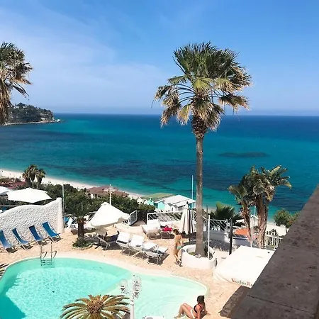 Mediterranean Boutique Tropea